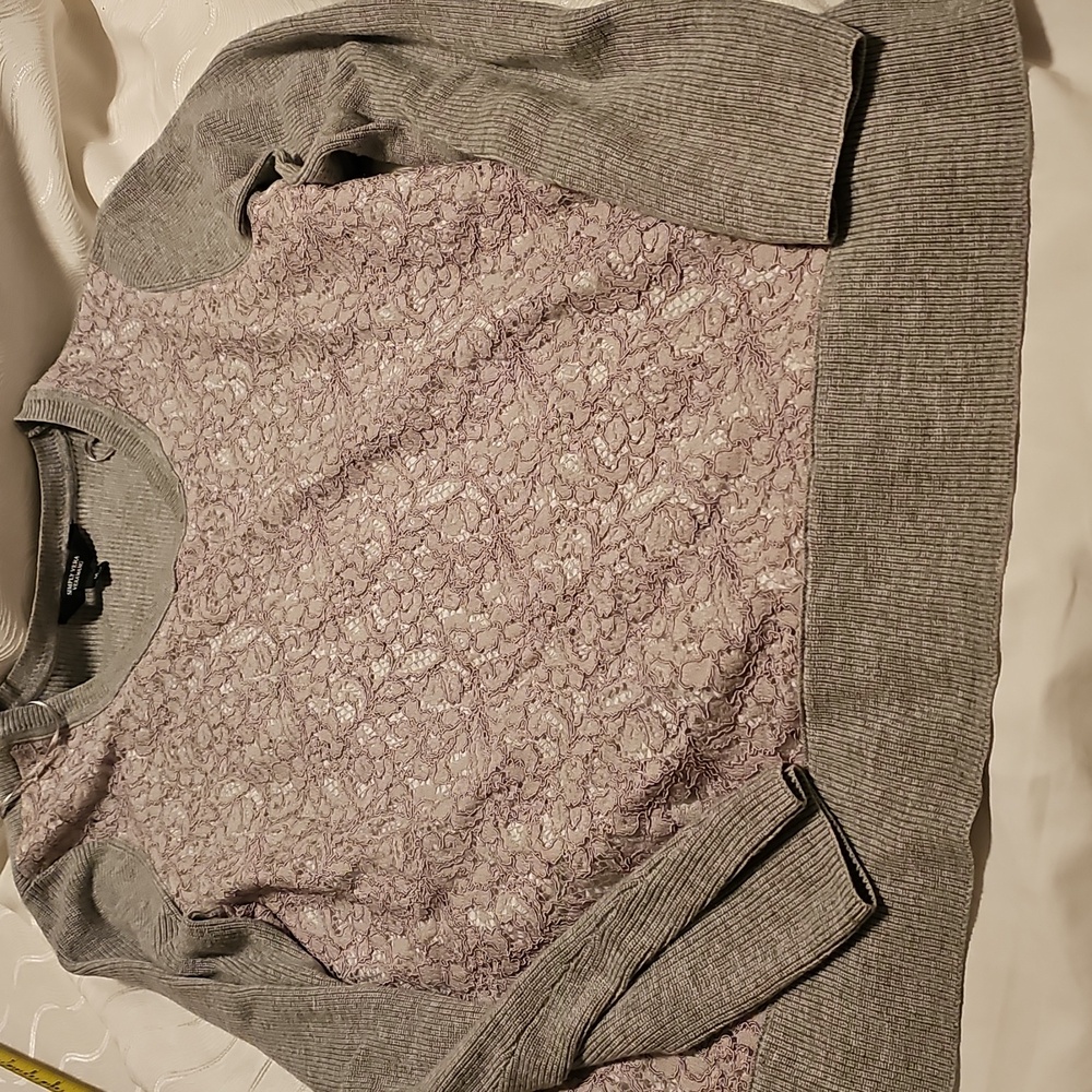 Simply Vera Vera Wang Gray Lace Panel Sweater Womans Medium